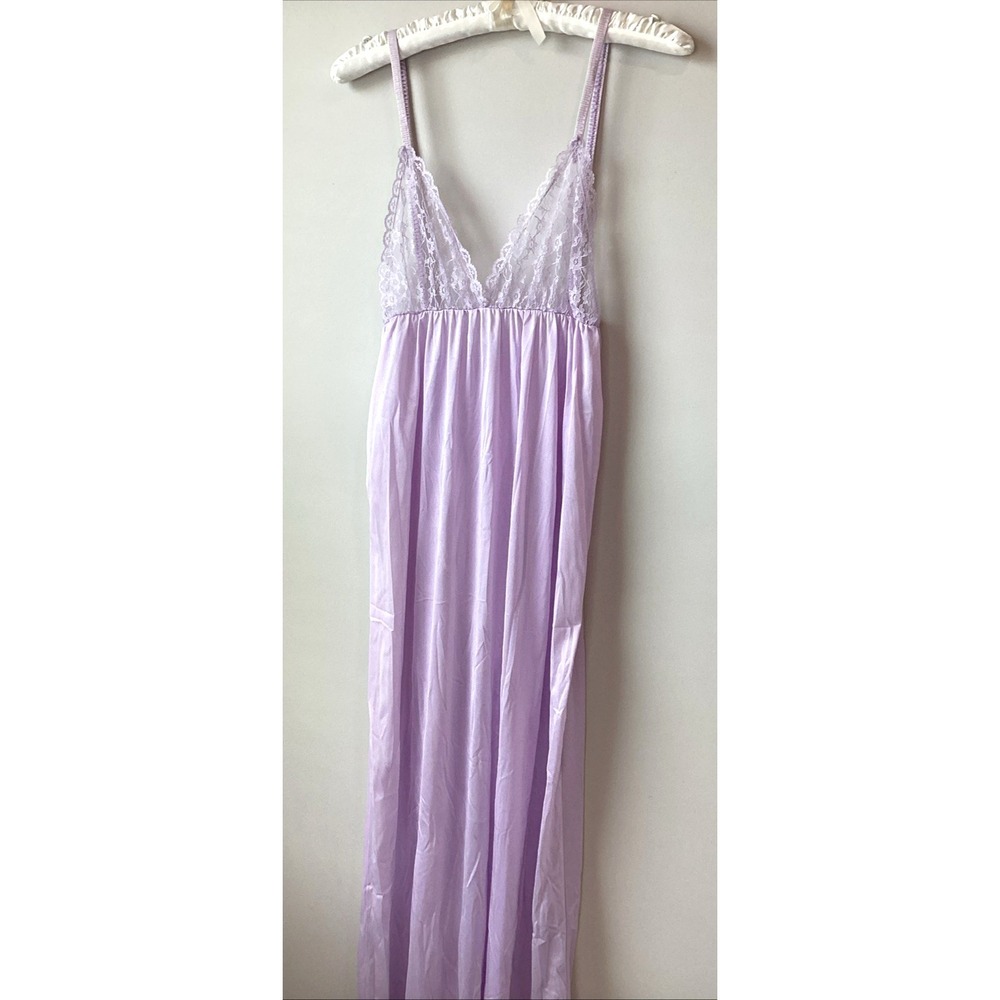 VTG Nightgown Maxi Slip Women's M Lilac Purple Silky Lacy Negligee‎ Sexy Sweet
